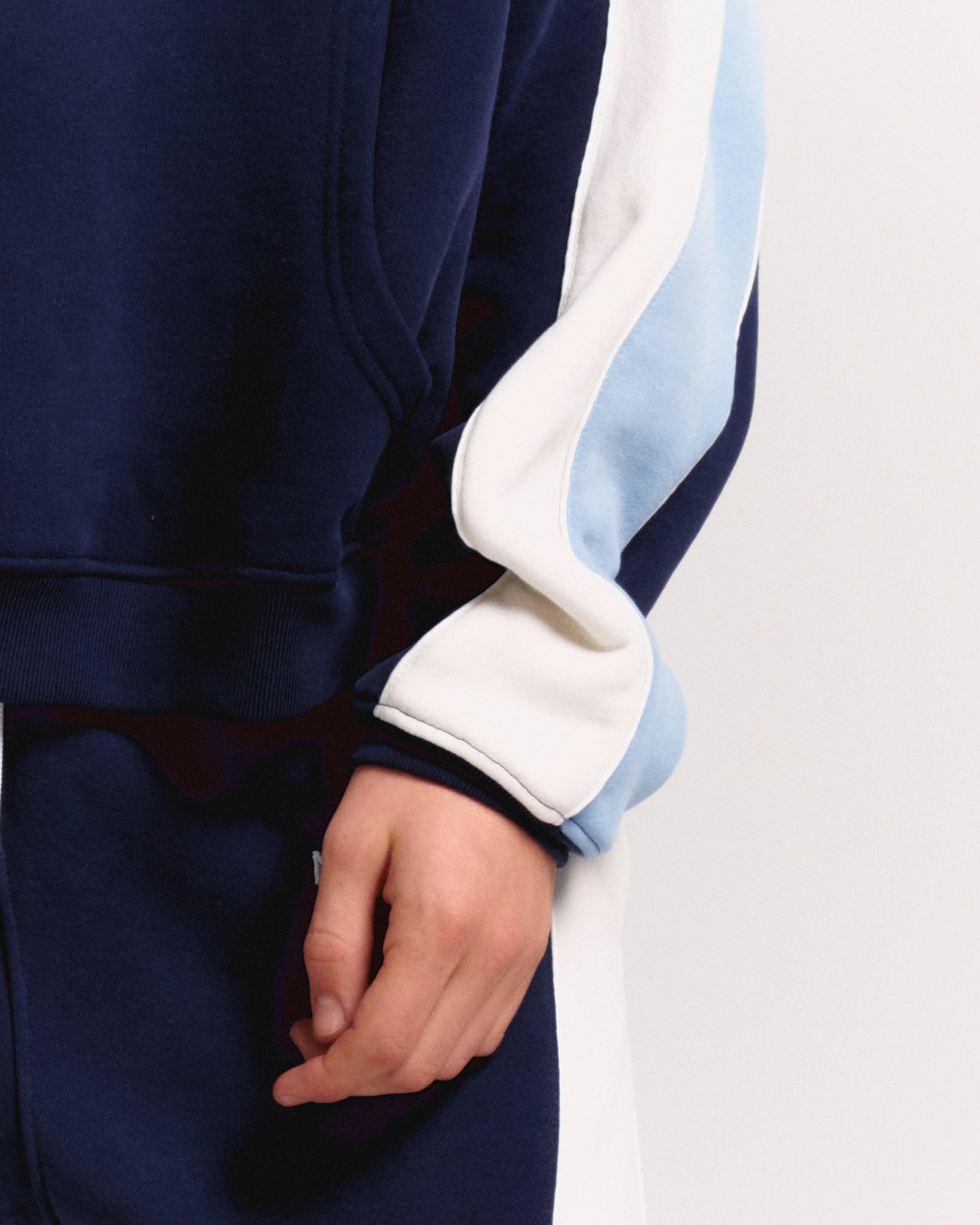 OLLIE HOODIE - Image 6