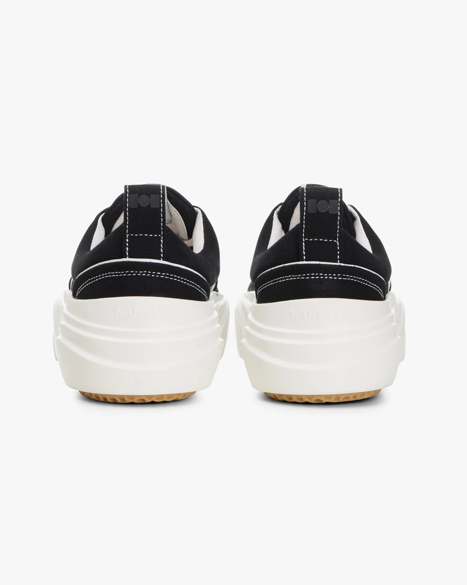 Ollie Canvas Sneaker in Black - Image 4
